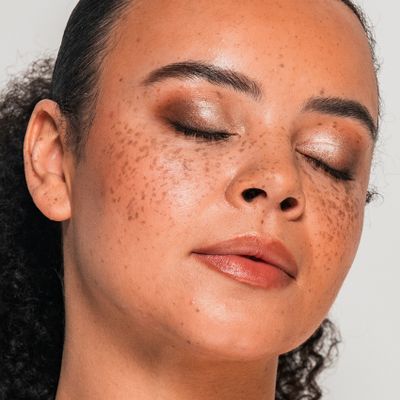 Signature Shadows Champagne